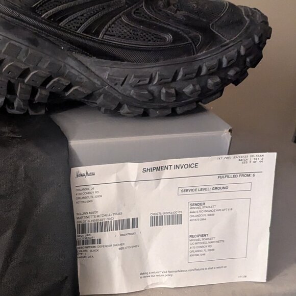 Balenciaga Defender - Picture 2 of 2